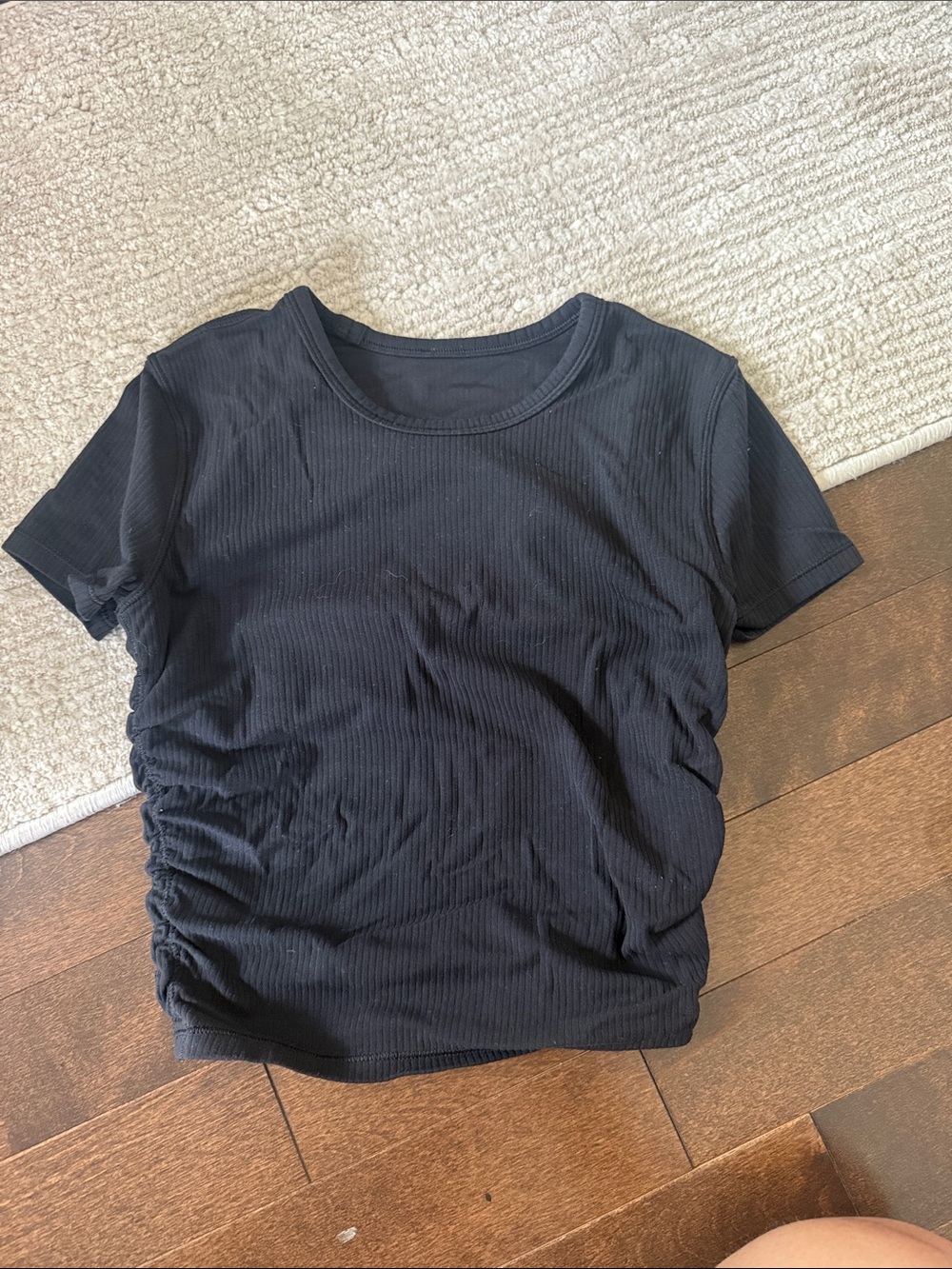 Black Short-Sleeve Ruched Ribbed Top